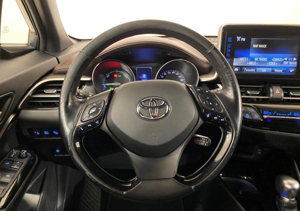 Toyota C-HR cena 82900 przebieg: 130251, rok produkcji 2017 z Sieniawa małe 191